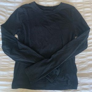 long sleeve baby tee🥰